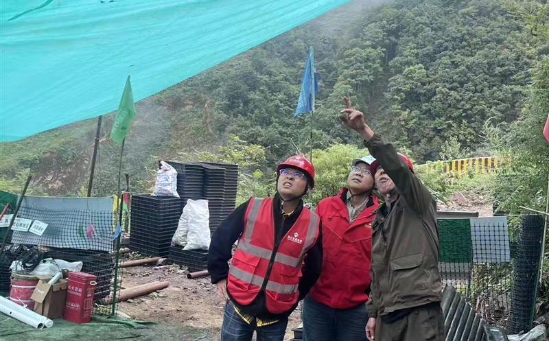 鑫顺矿业向导赴高丰项目开展节前清静生产检查