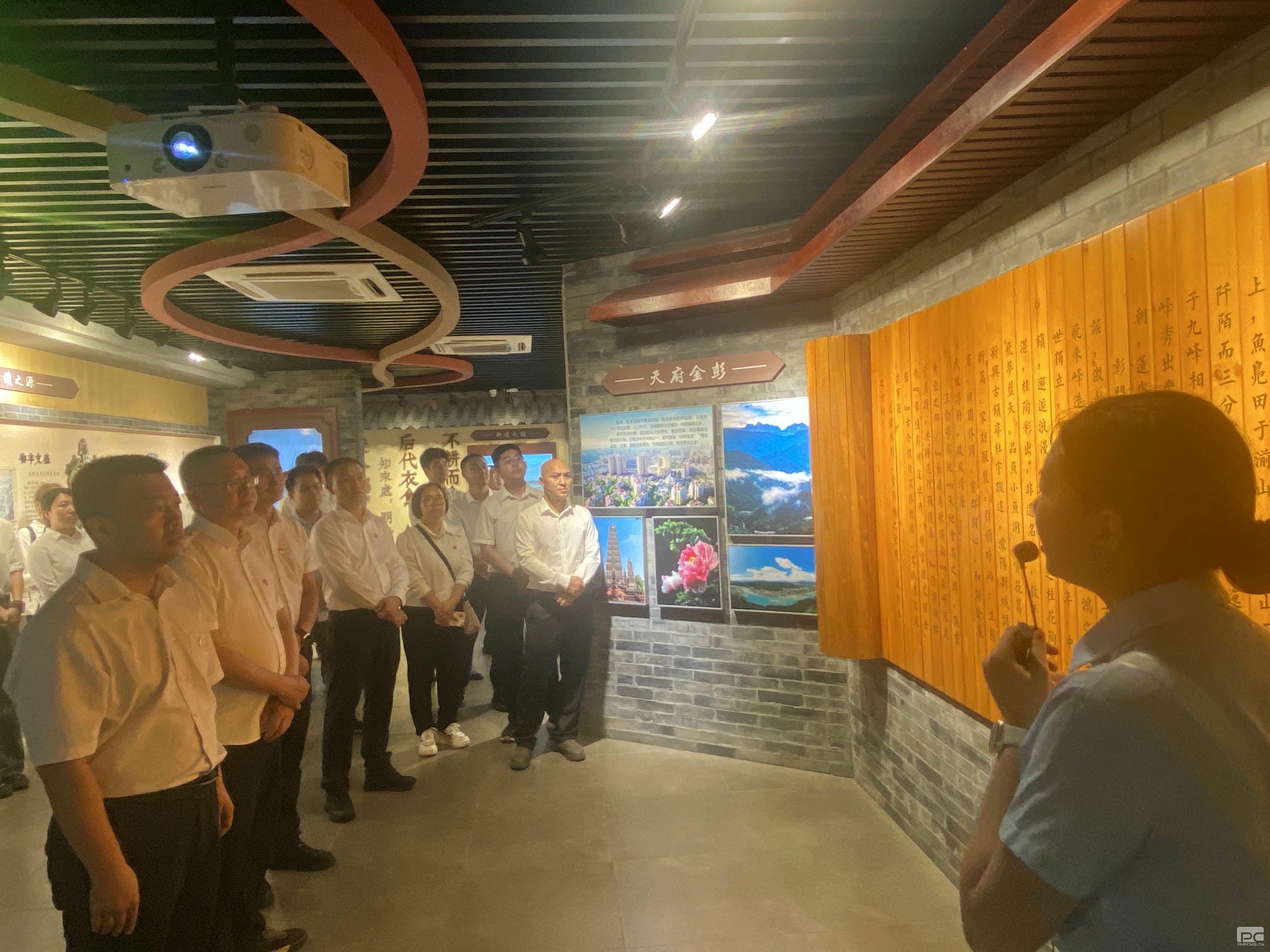 天府矿投开展清廉进家庭运动